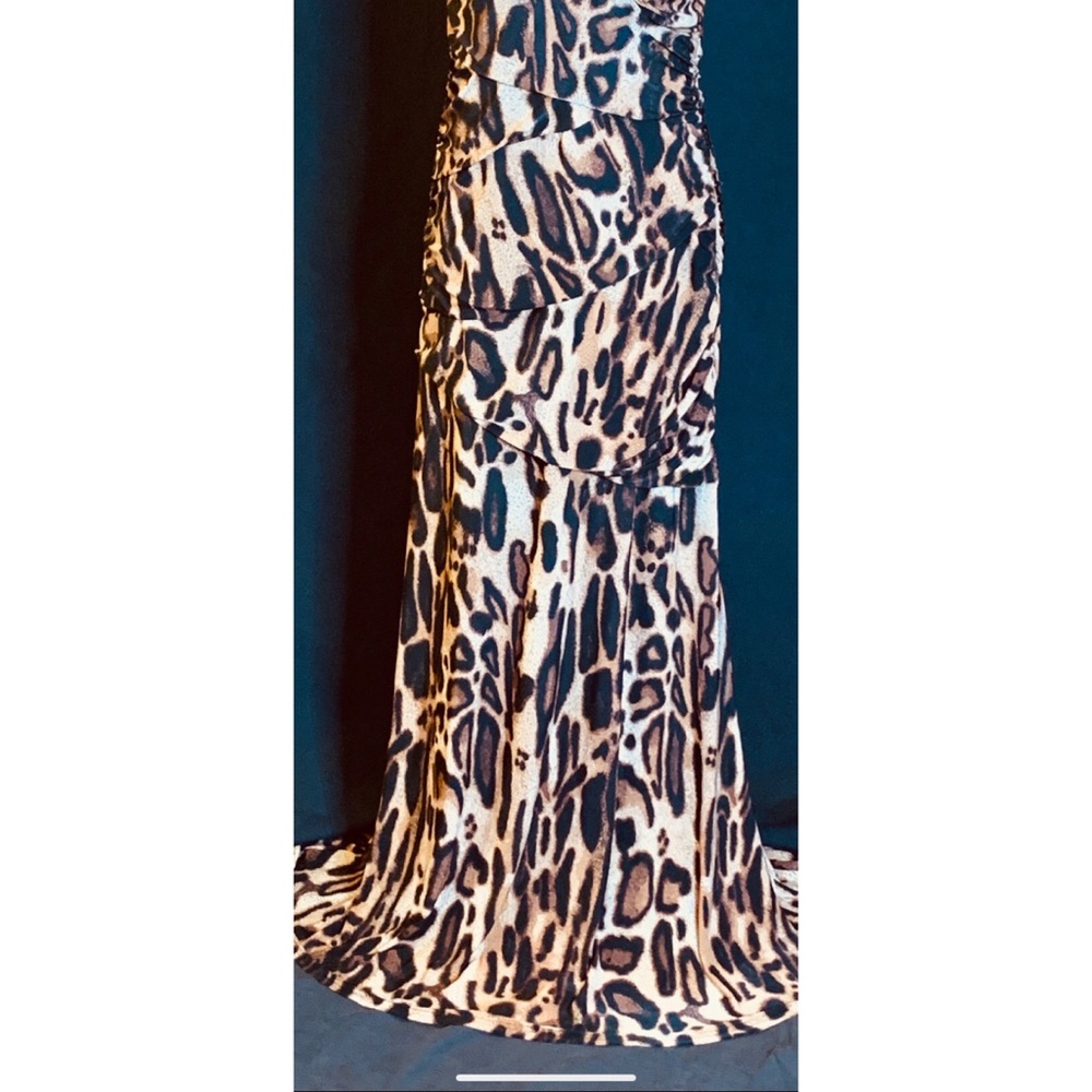 New Cherry Krave Strapless Maxi Dress - Picture 2 of 4
